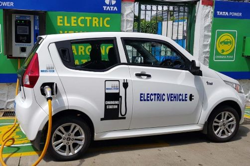 p-76967-Electric-car