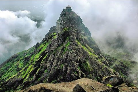 Yashashri-Patil-Girnar-Parvat