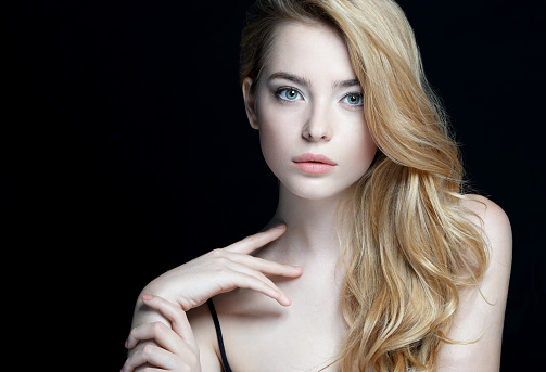 perfect-skin-closeup-of-an-attractive-girl-picture-id510019534