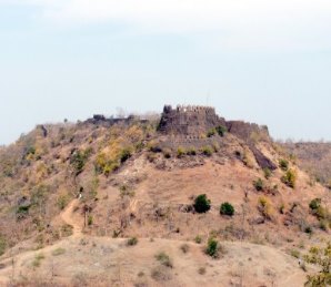 mahurgad-killa-300