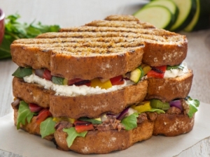 p-1744-Triple Decker Sandwich